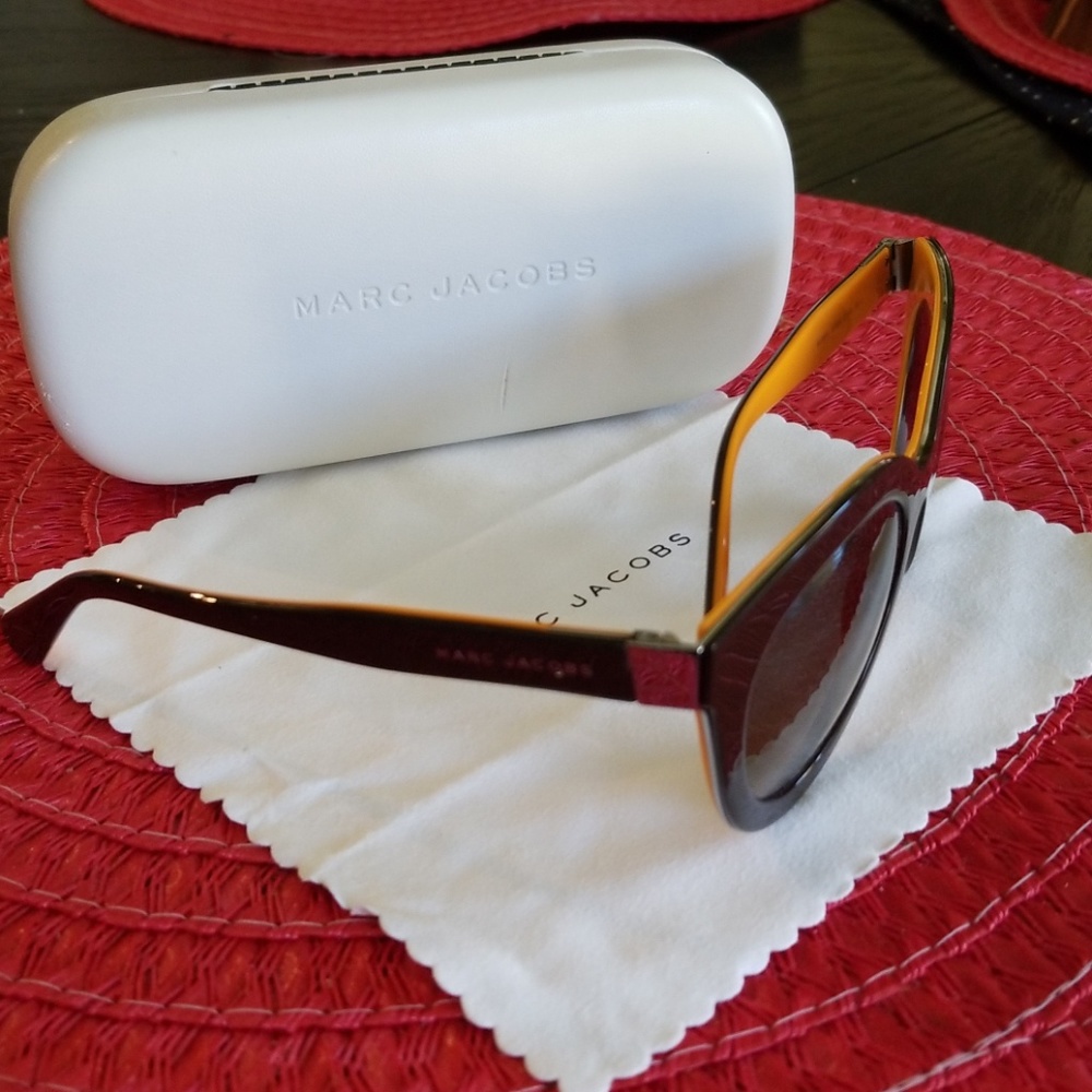 MARC JACOBS Sunglasses